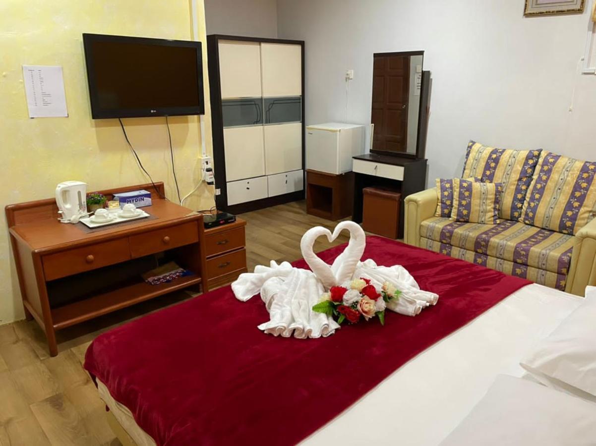 Samudera Hotel Kampung Kuala Besut Eksteriør billede